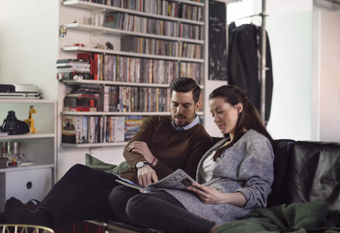 Liefde & Financiën: Hoe Romantiek Onze Uitgaven Beïnvloedt